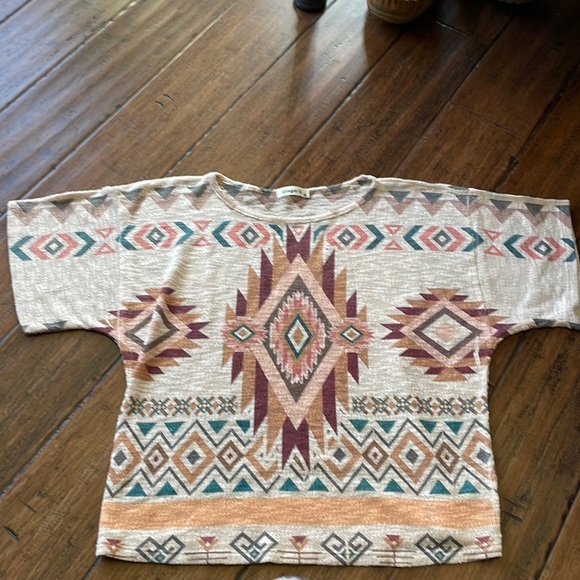 Ginger G size M knot top Aztec design - Picture 1 of 5